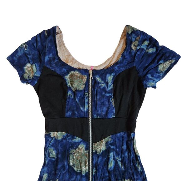 Super Lucky Cat blue black floral zip front short sleeve dress sz S - Picture 3 of 10